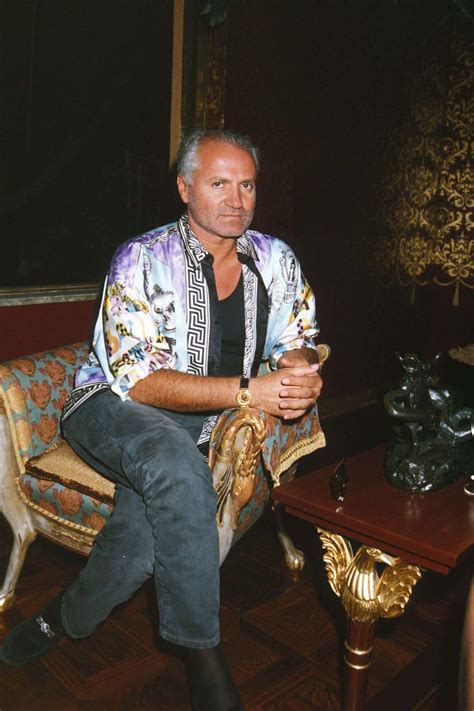 gianni versace politica|gianni versace company.